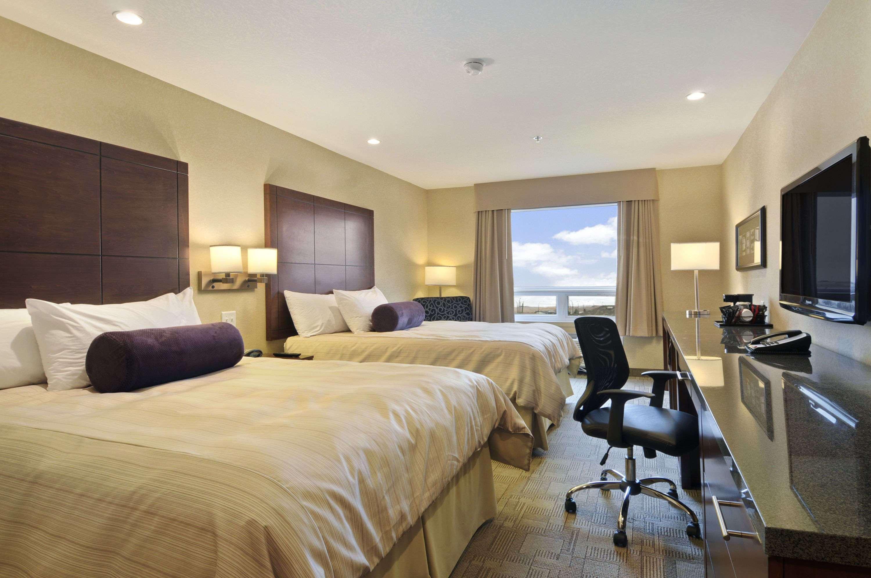 Days Inn By Wyndham Regina Airport West Exteriör bild