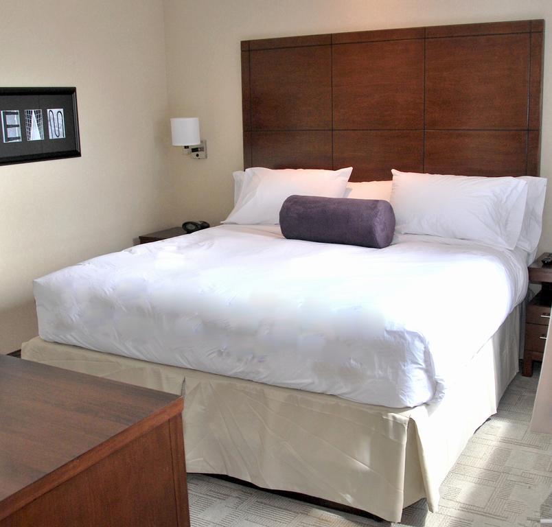 Days Inn By Wyndham Regina Airport West Exteriör bild